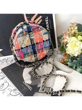 Chanel Round Mini Classic Chain Shoulder